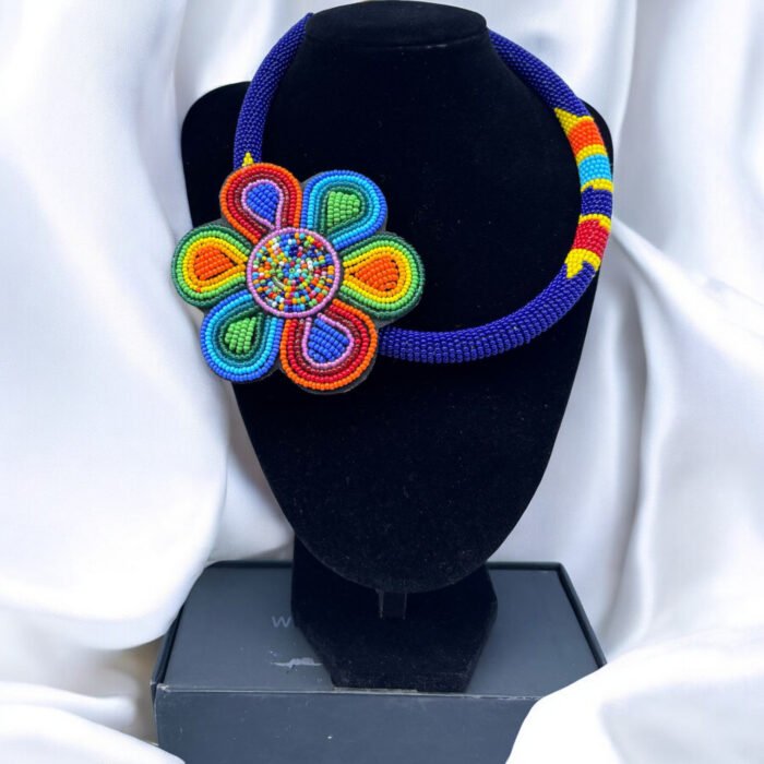 Collier BOOMIKI 54.9 bleu-Photoroom